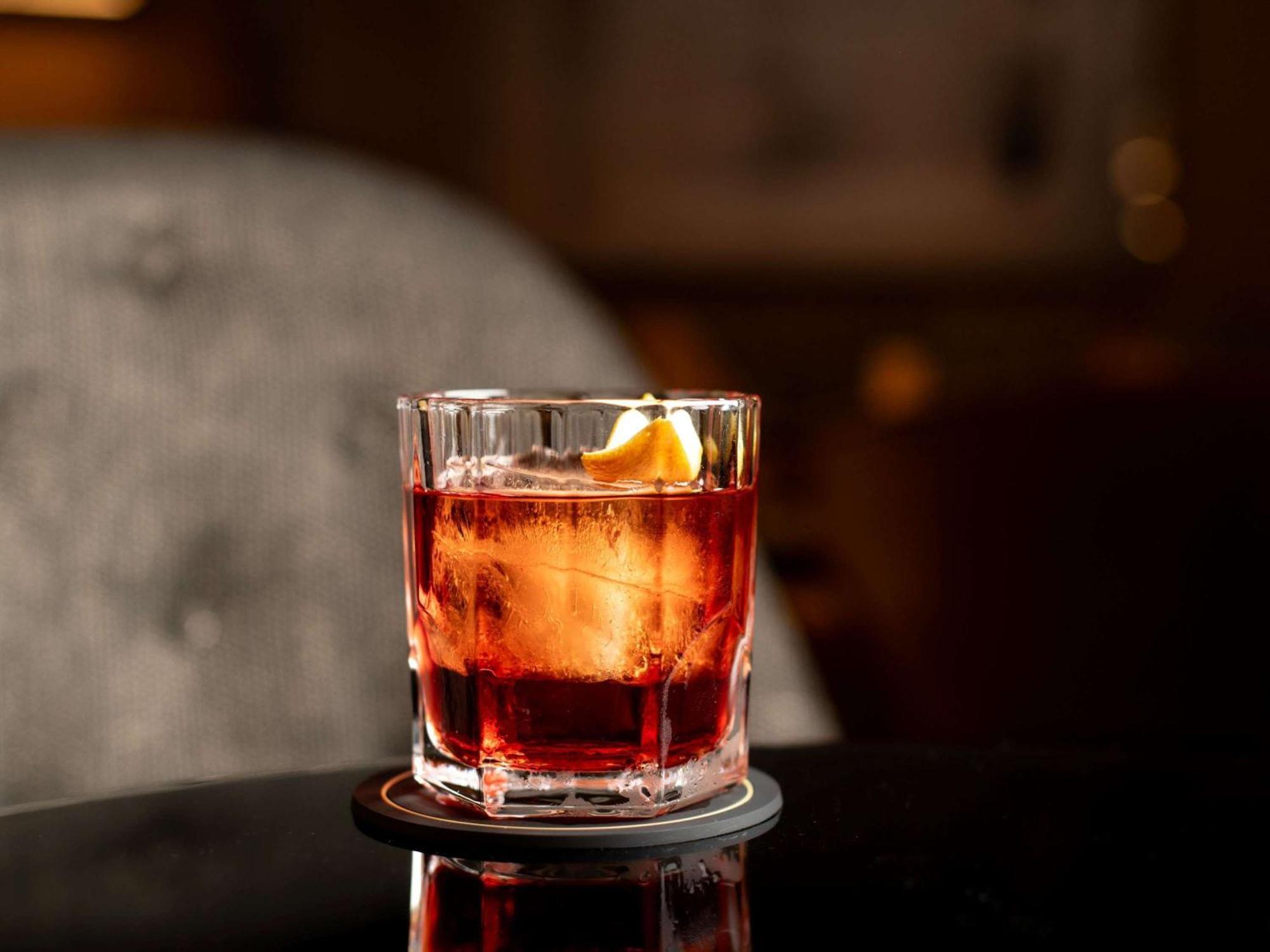 Отель Sofitel Frankfurt Opera Франкфурт-на-Майне Экстерьер фото Negroni