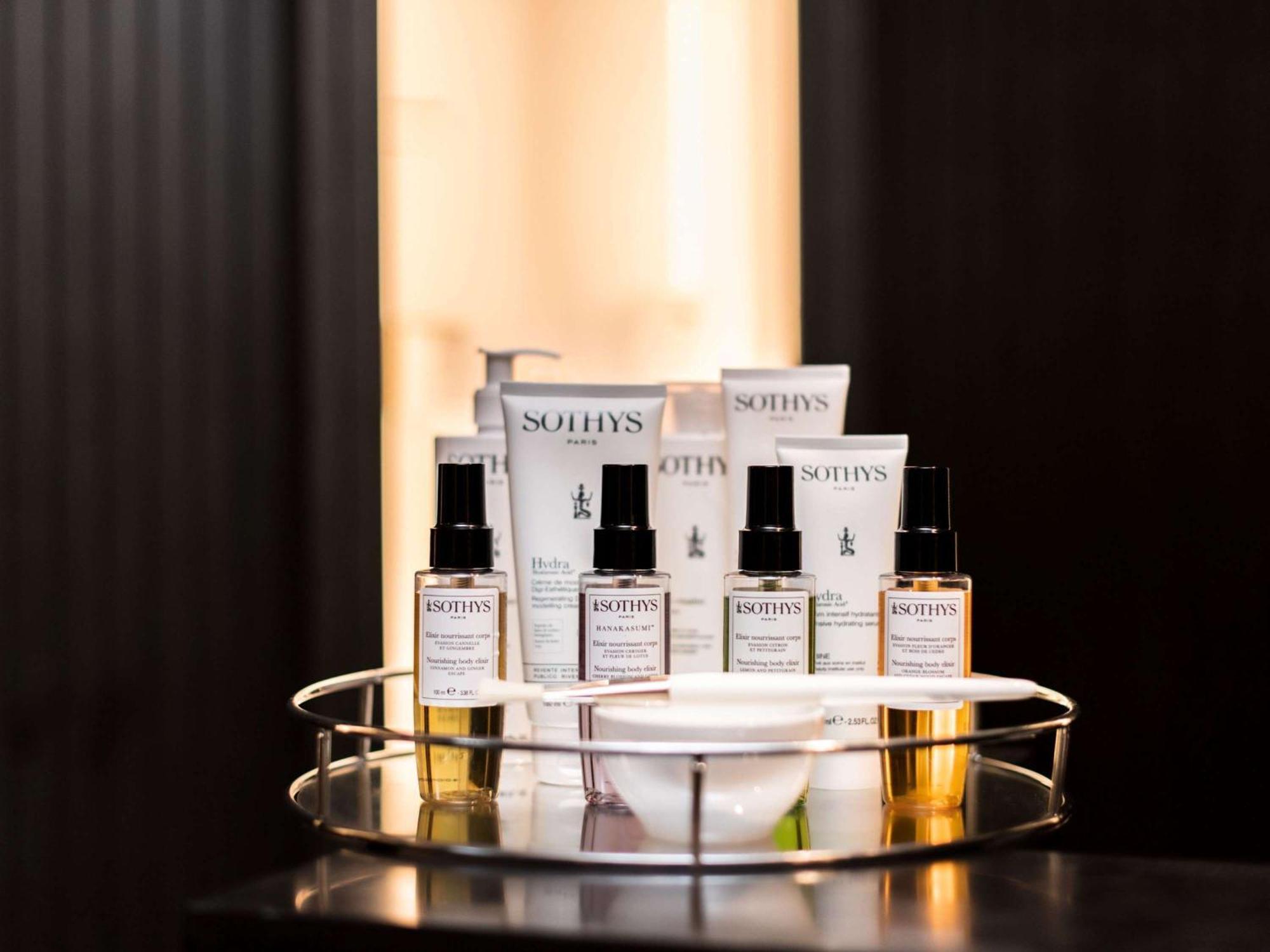 Отель Sofitel Frankfurt Opera Франкфурт-на-Майне Экстерьер фото SOHNS products