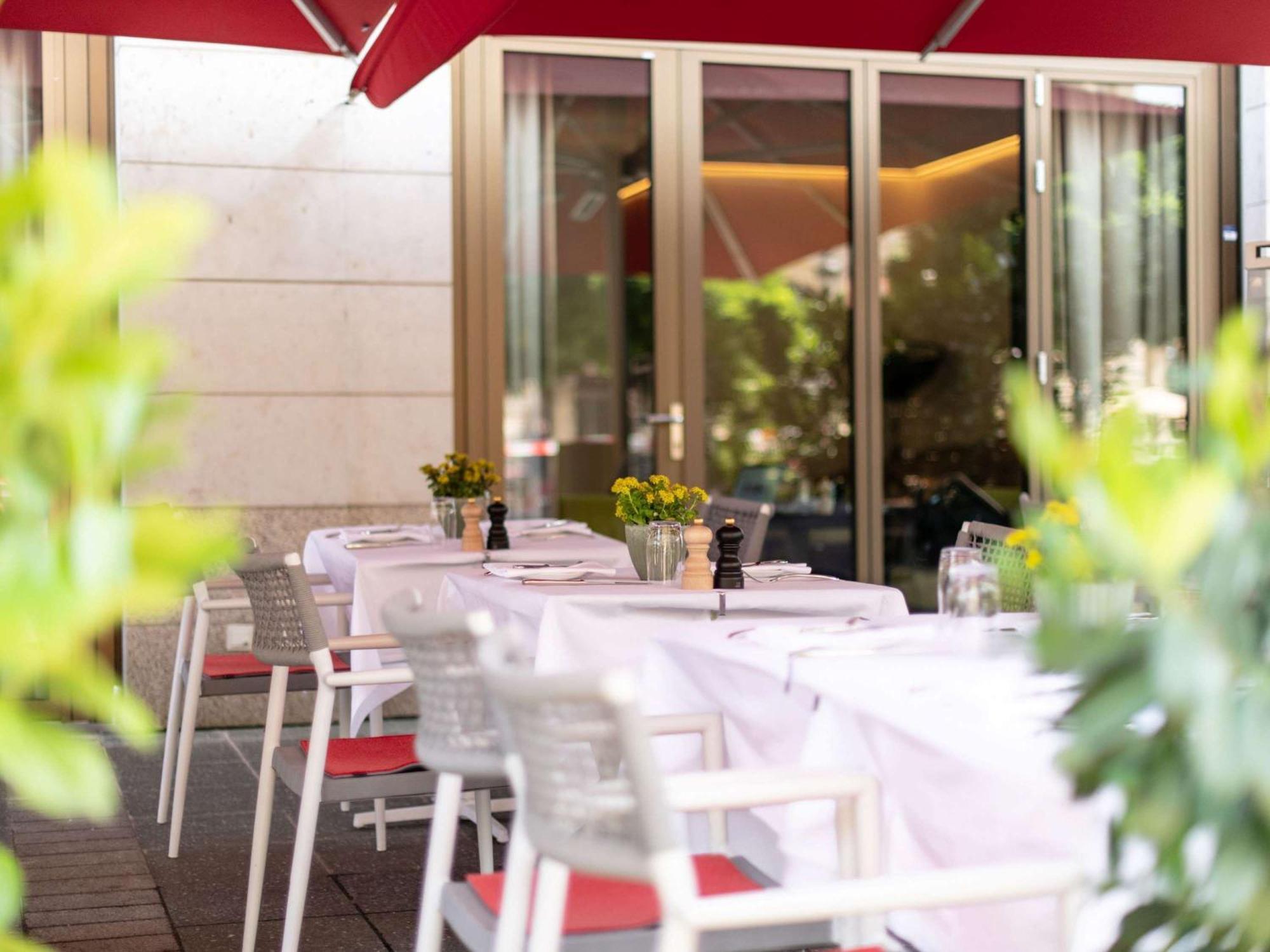 Отель Sofitel Frankfurt Opera Франкфурт-на-Майне Экстерьер фото Restaurant