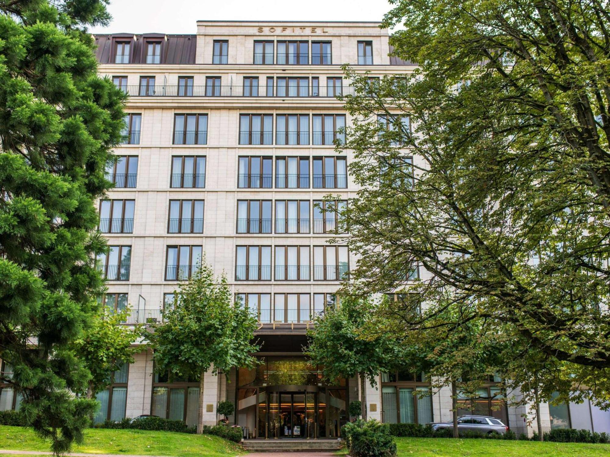 Отель Sofitel Frankfurt Opera Франкфурт-на-Майне Экстерьер фото